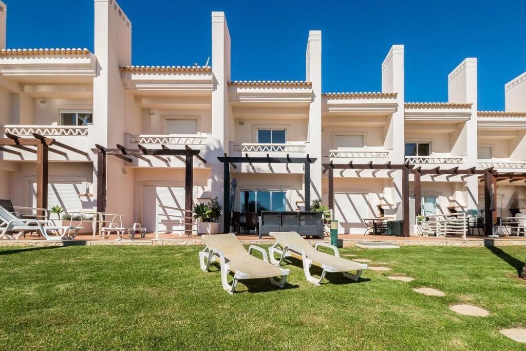 Villa Fantastic Townhouse With Pool And Sea Views Albufeira Exterior foto
