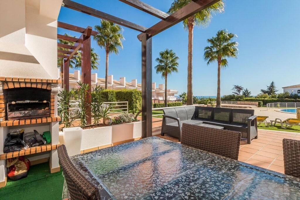 Villa Fantastic Townhouse With Pool And Sea Views Albufeira Exterior foto